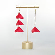 Load image into Gallery viewer, Sunnie Earrings